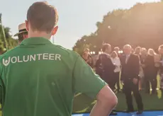 Emmanuel Macron et Frank-Walter Steinmeier rencontrent les volontaires de l'EURO 2024