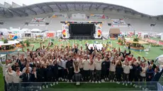 Photo de groupe lors de la visite d'Olaf Scholz